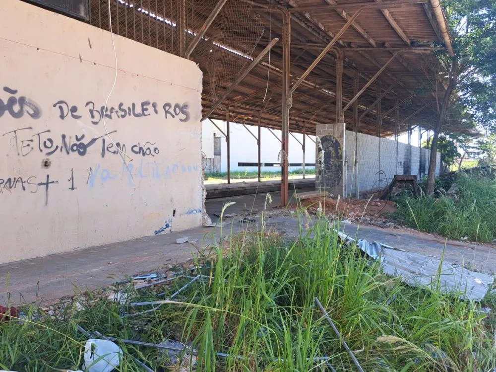 Rumo Logística lacra antigo camelódromo mas abandono gera insegurança no centro