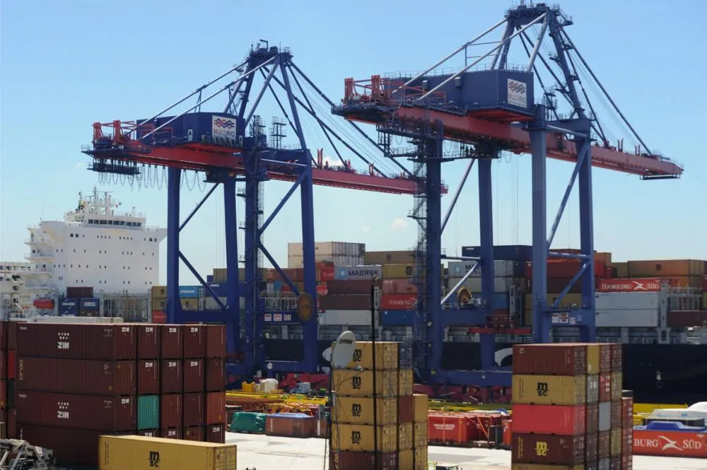 Exportações de Marília batem US$ 28 milhões em oito meses - Foto:Tânia Rêgo/Agência Brasil